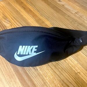 Nike waist pack
